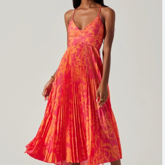 ASTR Blythe Floral Plisse Midi Dress - Picture 1 of 2